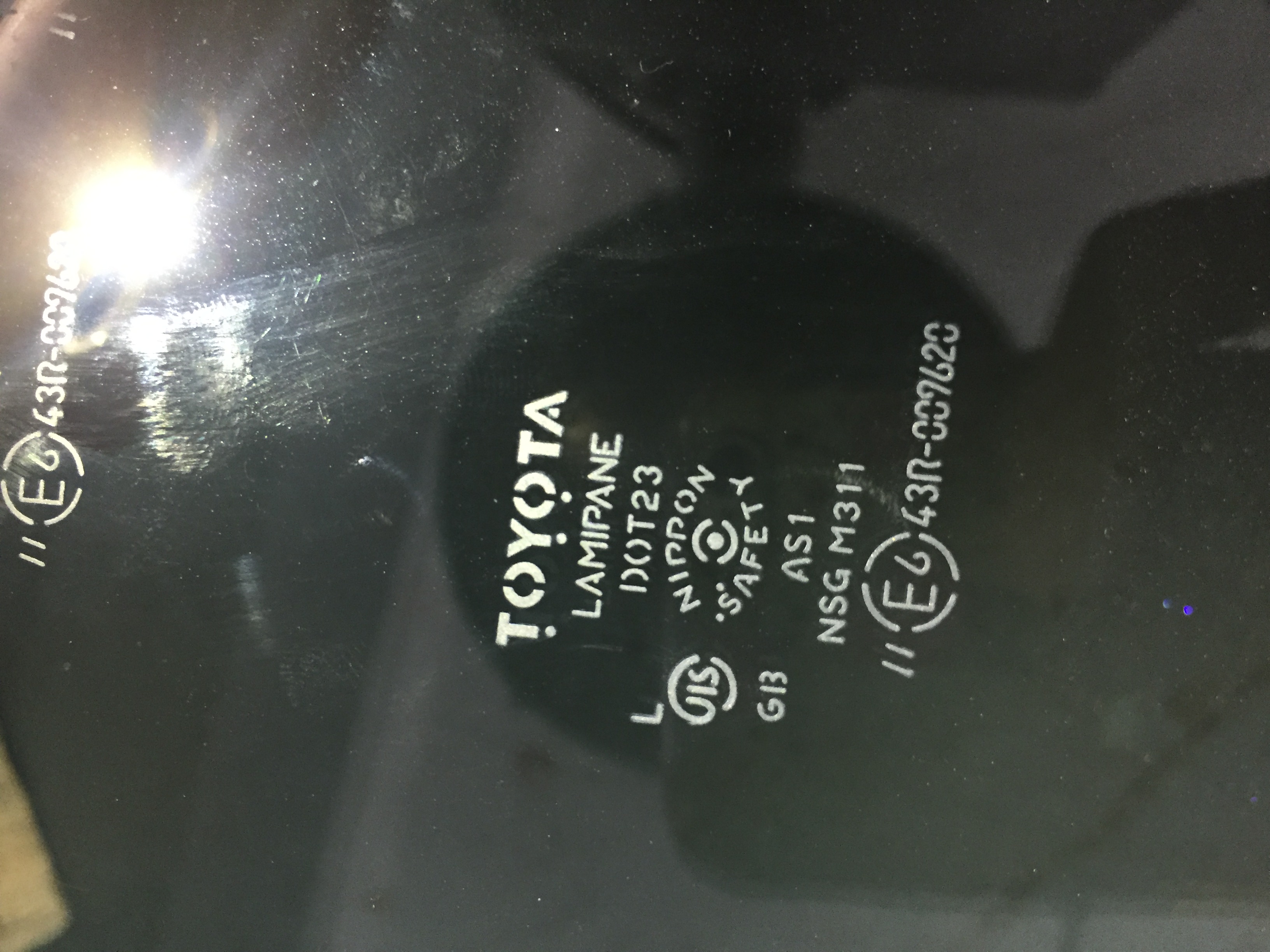 Máquina de marcado láser cerrado de ventas calientes 5W Láser UV